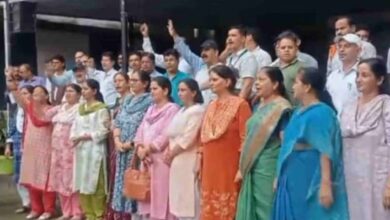 Photo of उत्तराखंड बोर्ड की अंक सुधार परीक्षा के मूल्यांकन का बहिष्कार