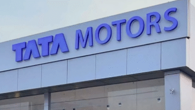 Photo of ट्रक या नेक्सॉन बनाने वाली कंपनी, टाटा मोटर्स के किस शेयर में लगाएं पैसा