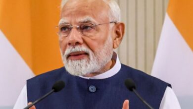 Photo of 16 घंटे काशी में रहेंगे पीएम मोदी, वंदे भारत एक्सप्रेस को दिखाएंगे हरी झंडी