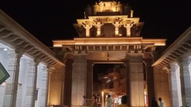 Photo of यूपी: विंध्यवासिनी मंदिर को बम से उड़ाने की धमकी, अलर्ट हुईं सुरक्षा एजेंसियां