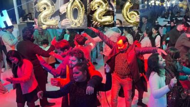 Photo of पहाड़ से मैदान तक जश्न में डूबा उत्तराखंड, ऐसे किया नए साल का स्वागत