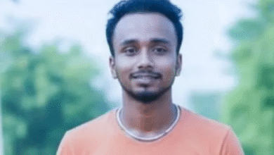 Photo of बांग्लादेश में नहीं थम रहा हिंदुओं की हत्या का सिलसिला, सोते हुए गराज कर्मचारी को जिंदा जलाया