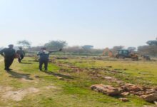 Photo of कानपुर में अवैध कॉलोनियों पर चला KDA का बुलडोजर