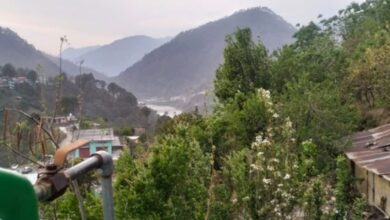 Photo of मैदान से पहाड़ तक चढ़ रहा पारा, आज कई जगह बारिश-बर्फबारी के आसार